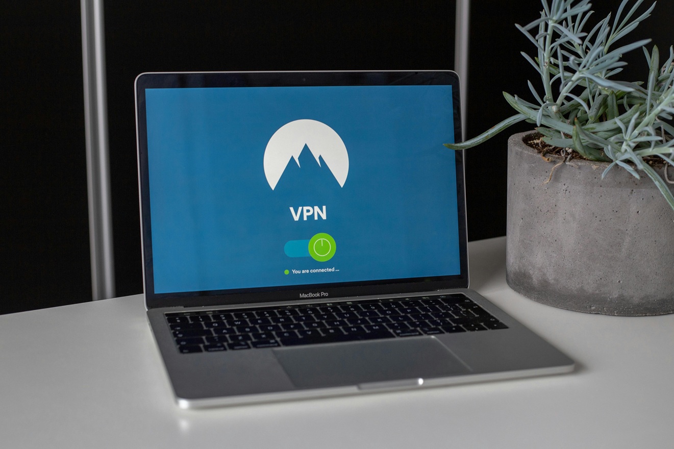 Free VPNs: The Hidden Dangers You Need to Know!